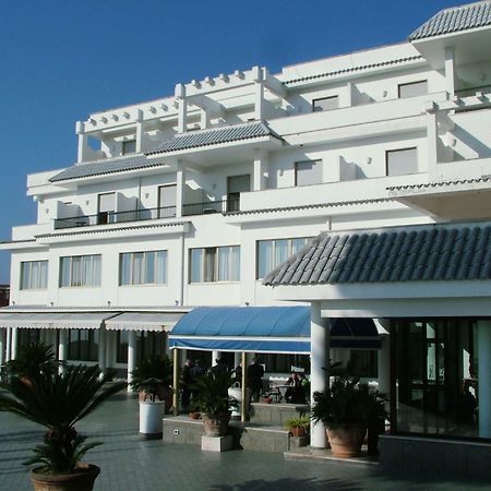 טורה דל גרקו Hotel Sakura מראה חיצוני תמונה