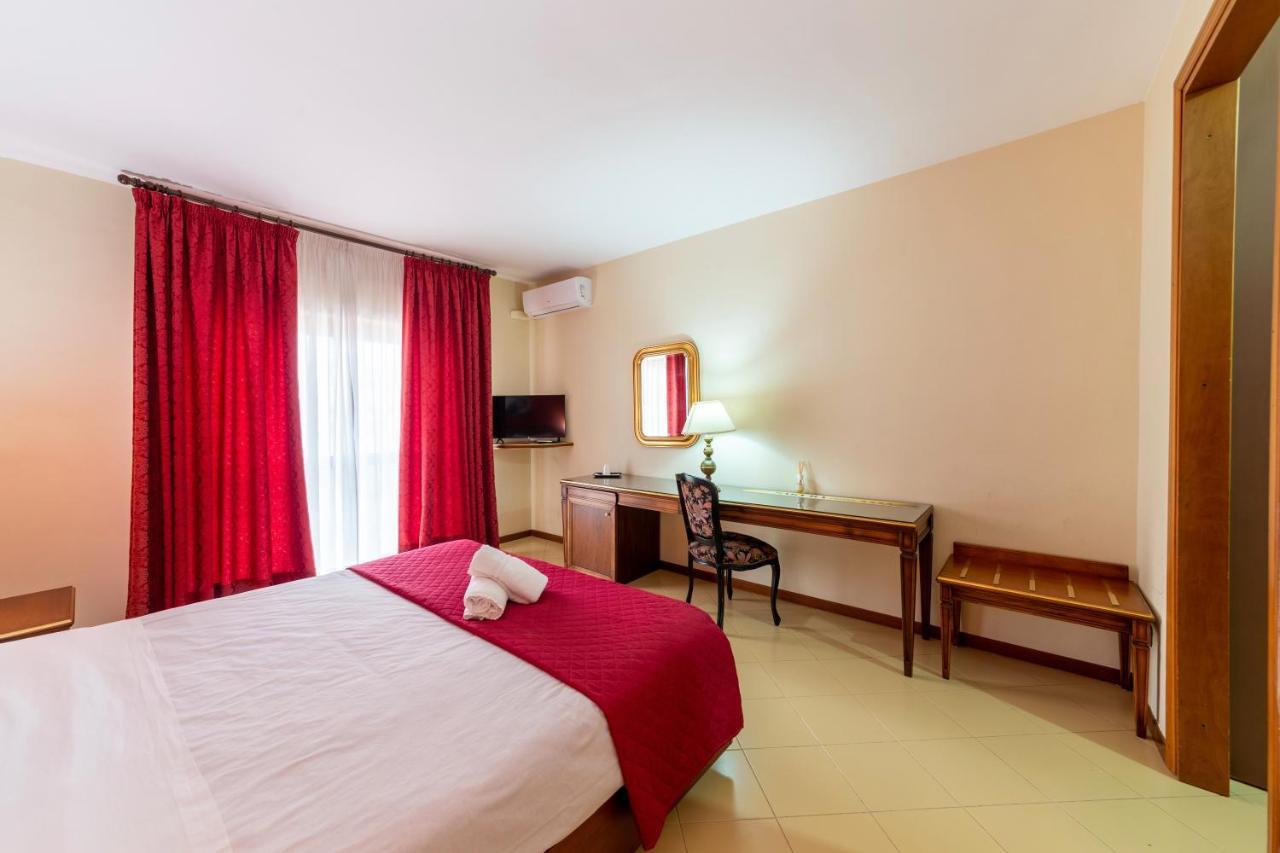טורה דל גרקו Hotel Sakura מראה חיצוני תמונה