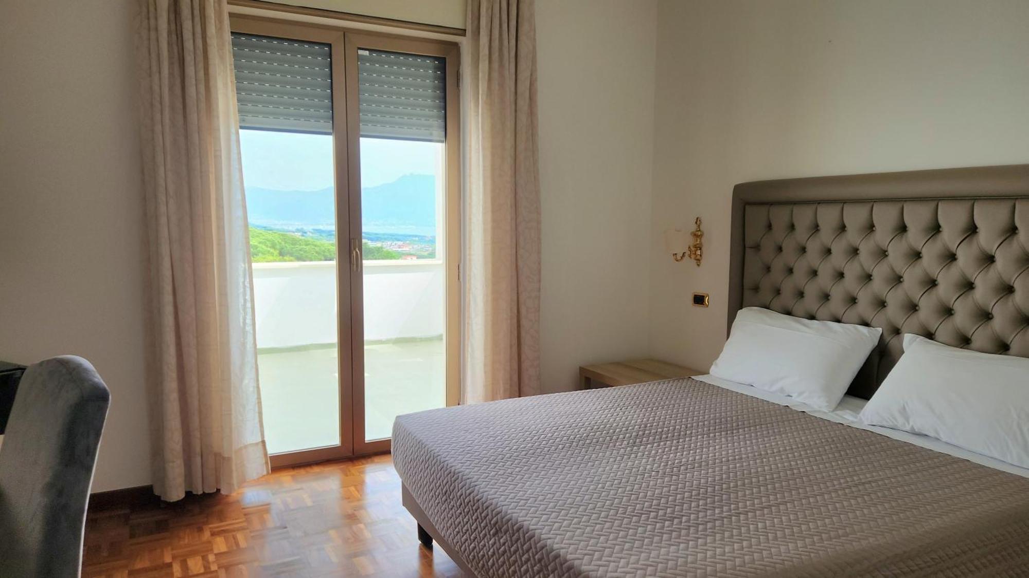 טורה דל גרקו Hotel Sakura מראה חיצוני תמונה