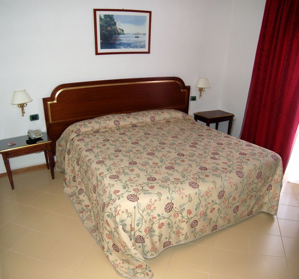 טורה דל גרקו Hotel Sakura מראה חיצוני תמונה